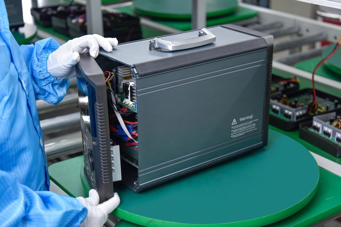 1000w Portable Power Station Solar Generator Baterai Cadangan Lithium Untuk Pasokan Peralatan Berkemah